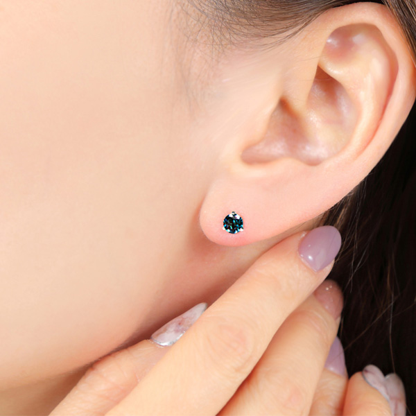 ロンドン ブルートパーズ ピアス Pt900 プラチナ 4mm シンプル