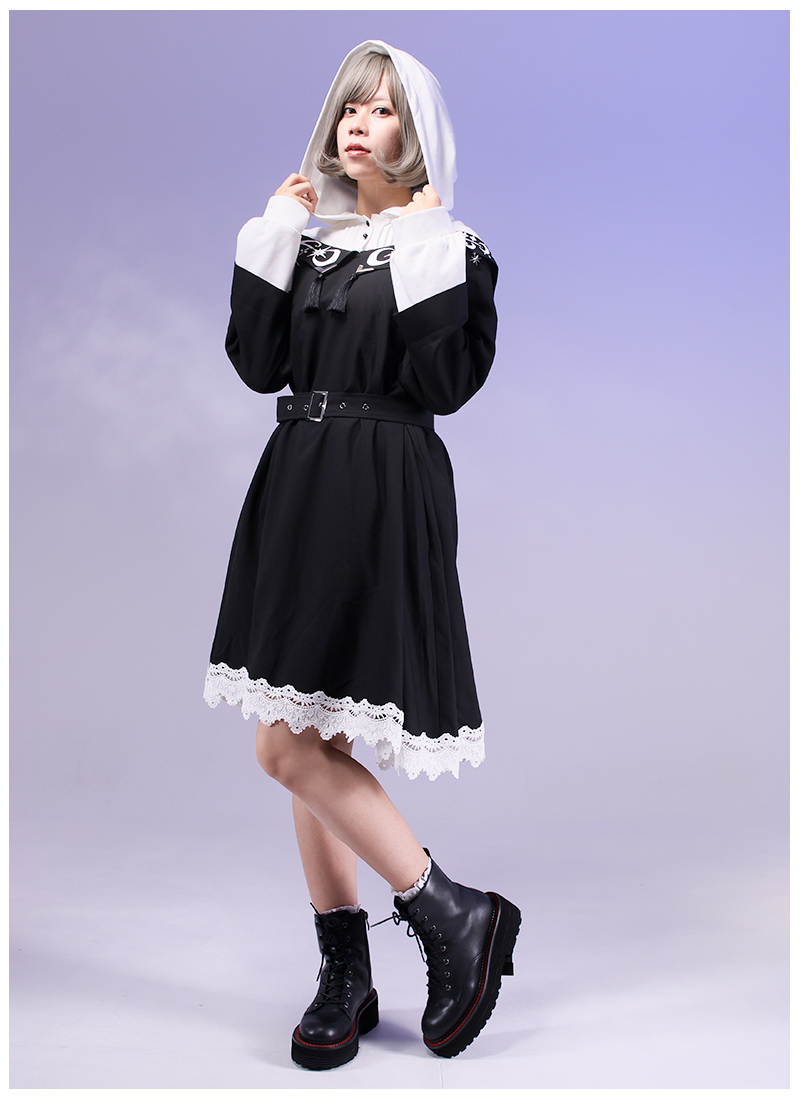 予約商品]モノクロ魔女パーカーワンピース|Favorite フェイバリット 星