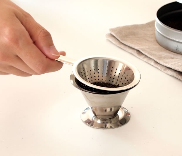 ヨナス(Jonas) ティーストレーナー Tea Strainer ステンレス製