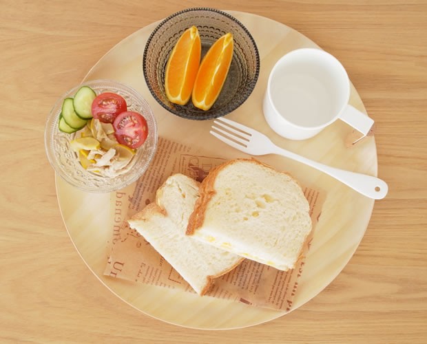 手彫り　お盆 お盆の馬っこ、置きやすいサイズになりました – Nowvillage