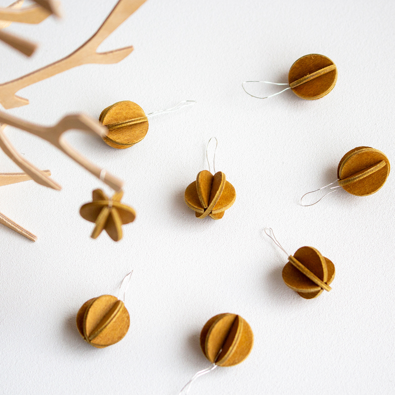 Lovi（ロヴィ） オーナメント ミニボール 1.7cm 8個 クリスマスツリー