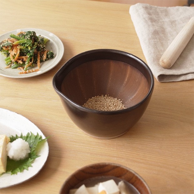 もとしげ すり鉢 中 14.5cm 中鉢 ボウル 日本製 石見焼 すりバチ ごますり 離乳食 滑り止め付き 元重製陶所