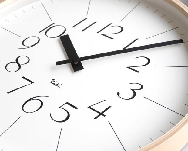 Lemnos（レムノス） 掛け時計 リキクロック RIKI CLOCK 文字 小 木製