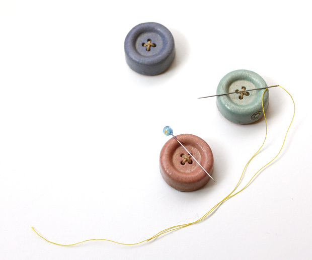 Cohana 信楽焼のボタンマグネット ピンクッション 磁石 日本製 Made in Japan コハナ KAWAGUCHI 裁縫道具