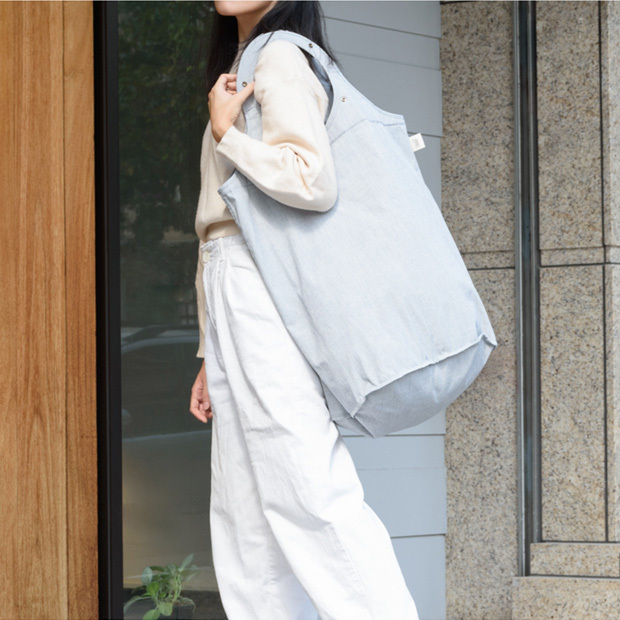 Gudee ランドリーバッグ 大容量 100L 洗濯物 収納 布 ブルー ホワイト Butterfly II Fabric bag Blue White GudeeLife　Gudee