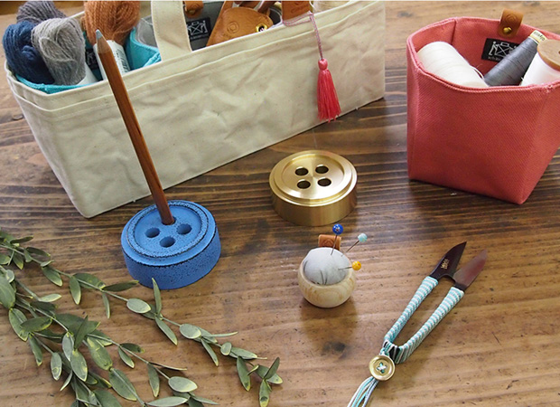 Cohana 南部鉄器の文ちん 日本製 文鎮 文ちん ペーパーウェイト ペン立て Made in Japan コハナ KAWAGUCHI 裁縫道具