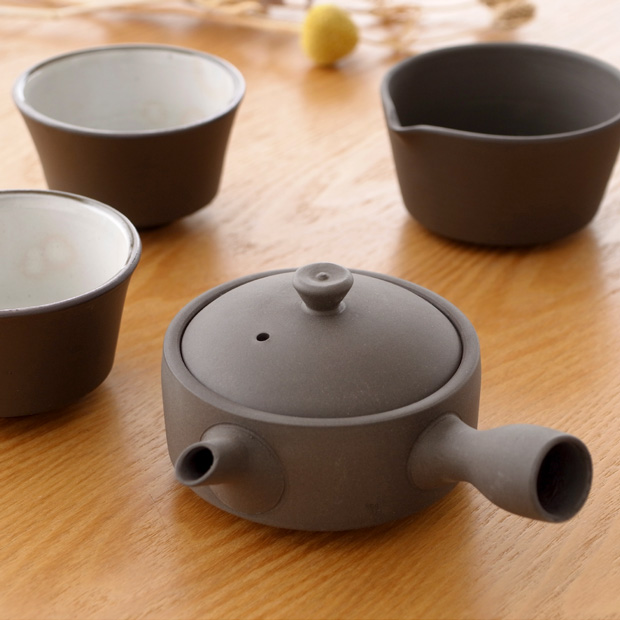 かもしか道具店 急須 直 150 セット 茶時間 日本製 萬古焼 陶器 茶器セット 日本茶 ギフト (急須＆煎茶碗＆湯さましセット) :  or-60-1985 : FavoriteStyle キッチン・雑貨 - 通販 - Yahoo!ショッピング