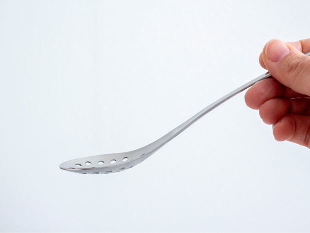 家事問屋 れんげスプーン 穴あき 穴あきレンゲ レンゲ 穴あきスプーン ラーメン ステンレス 日本製 made in Japan 45926