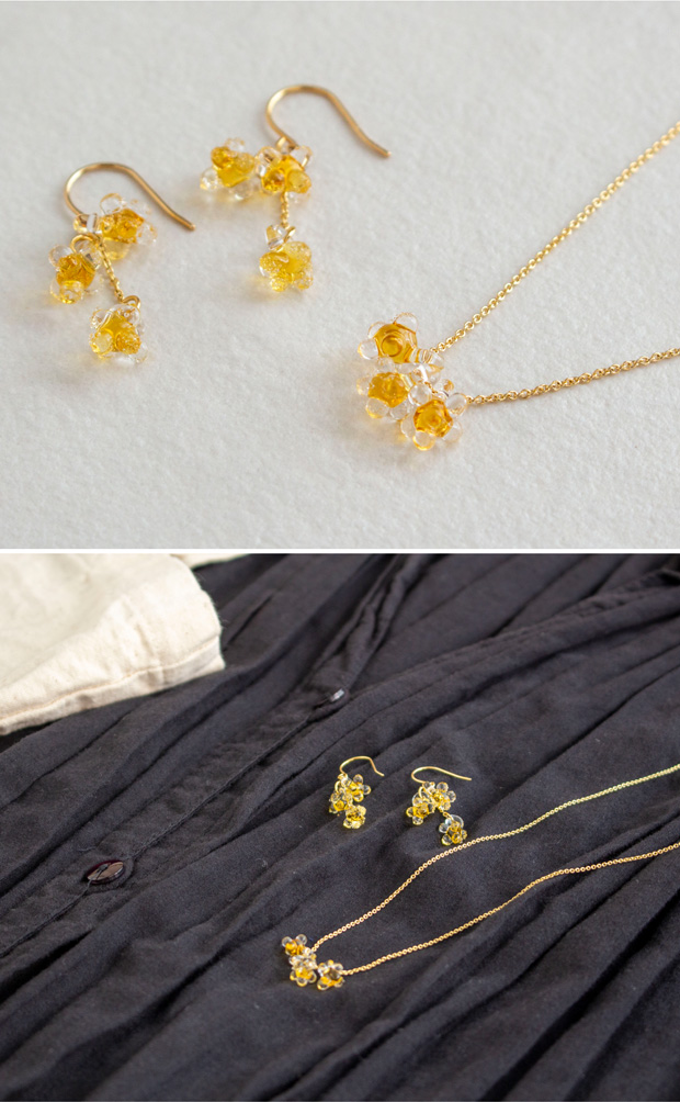 ハリオ ピアス ひとふさのミモザ 花 ガラス製 HARIO Lampwork