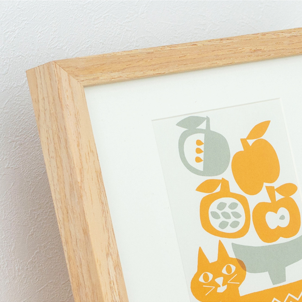 ポスター フレーム付き フルーツを運ぶ猫 22.5×22.5cm 木製 正方形 ポスターフレーム 猫 アートポスター YUYA ユウヤ 切り絵作家 bicosya 美工社