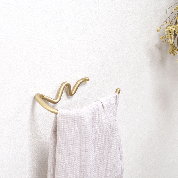 Ferm Living ファームリビング Curvature トイレットペーパーホルダー ブラス ブラックブラス