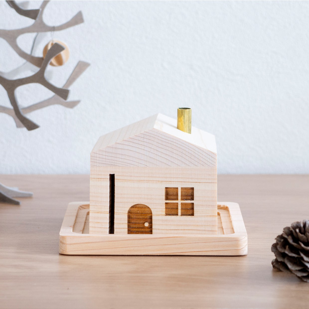 ゆかり　salut!木製家型、置物　インテリア 木の家 木製 置物 Little Cottage クリスマス 日本製 ハウス オブジェ