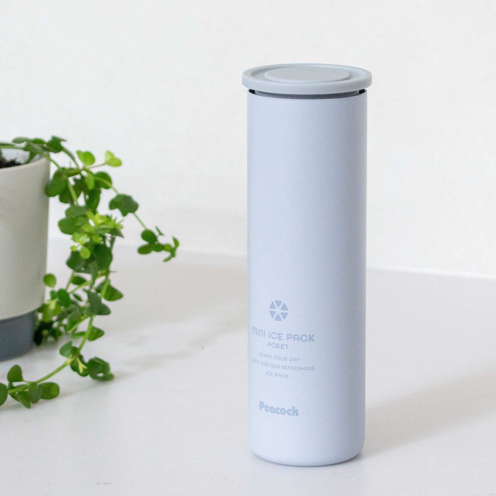 氷のう 水筒型 携帯用 魔法瓶 持ち運べる氷のう ミニアイスパック ポケット 70ml ピーコック 保冷 熱中症対策グッズ 氷嚢 |  | 01