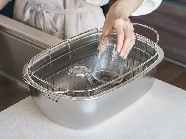 ツバメ　燕三条　折りたたみ式水切りかご　水切りバスケット　ステンレス 水切りかご 折りたたみ ステンレス 日本製 燕三条 たためる 水切り