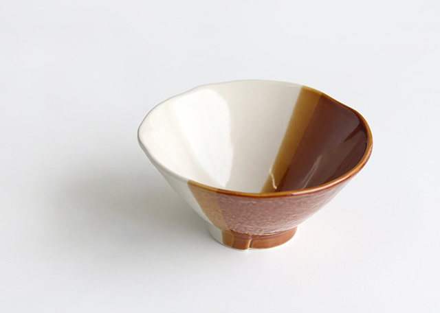 手作り茶碗 茶色とクリーム色のグラデーション m.m.d. m.m.d. true colors line てのひら茶碗(お茶碗 おしゃれ 茶碗