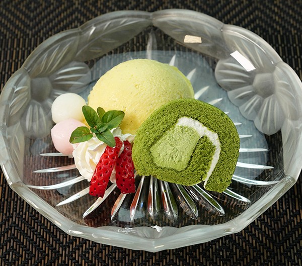 バレンタイン 誕生日 ケーキ カットケーキ 業務用ケーキ 日東ベスト 抹茶 宇治抹茶 20カット ロールケーキ（31cm） |  | 08