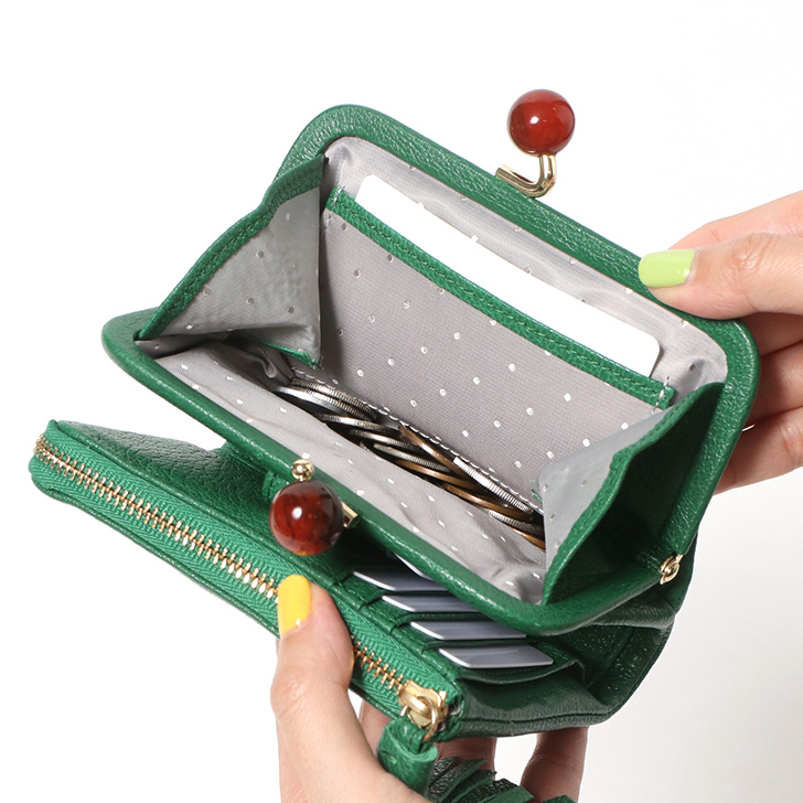 【美品】perche ペルケ　アクリル玉　本革 がま口 二つ折り財布　グリーン ロングセラー＞【テレビ ドラマ着用アイテム】ペルケ perche
