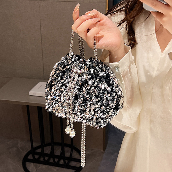 ショルダーバッグ レディース 小さめ 黒 シルバー 軽い おしゃれ ショルダーバッグ レディース 小さめ 黒 シルバー 軽い おしゃれ