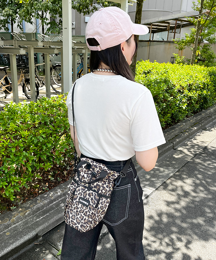 ペットボトルホルダー 保冷 2本 入る 肩掛け ショルダーバッグ