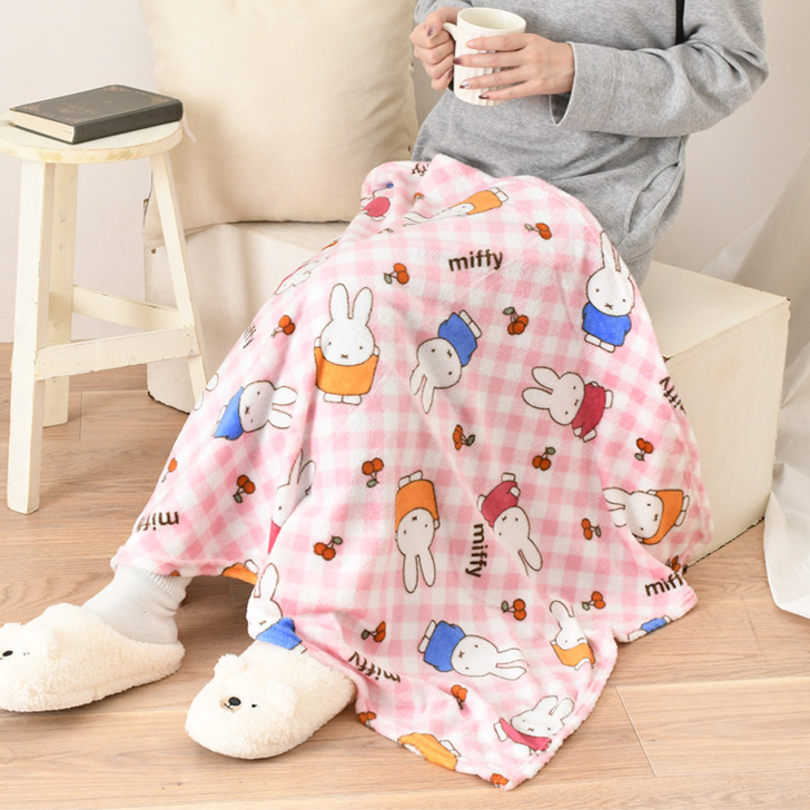 ブランケット おしゃれ ひざ掛け 暖かい ふわふわ フリース 薄手