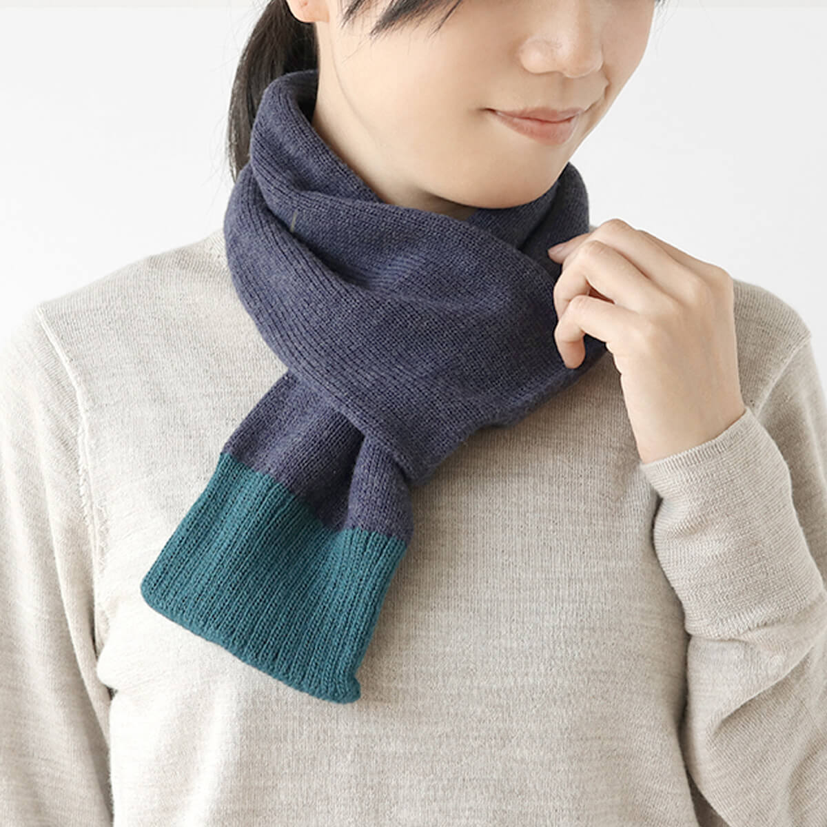 406 新品 高島屋 カシミヤ シルク マフラー 日本製 三角マフラー 406 新品 高島屋 カシミヤ シルク マフラー 日本製 三角マフラー