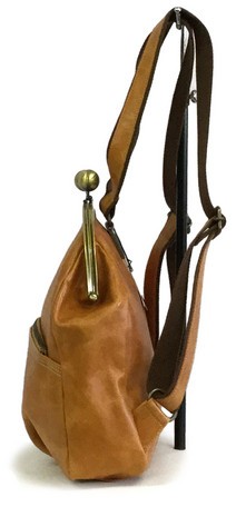 Laisser Faire レッセフェール キューズ 本革がま口リュック SB0061