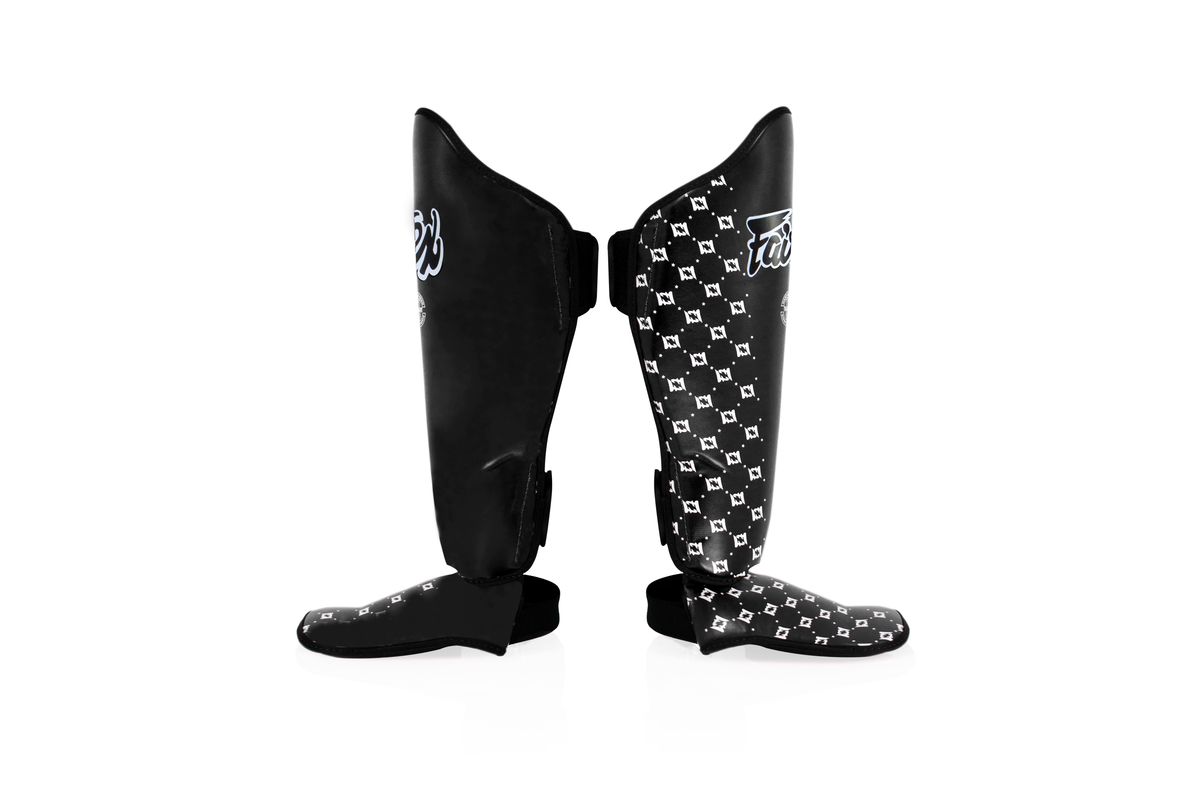 フェアテックス Fairtex シンガード SP5 すね当て ムエタイ キックボクシング 空手 MMA 脚 プロテクター レガース 子供 キッズ 格闘技 スパーリング 脛当て 防具の画像