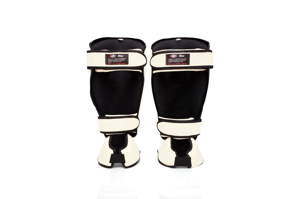 フェアテックス Fairtex シンガード SP7 すね当て ムエタイ キック