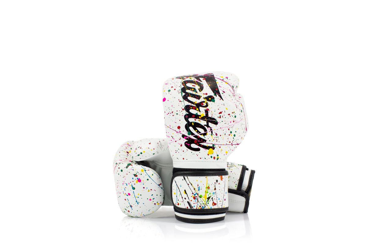 美品♪ Fairtex ボクシング　ムエイタイ　キック　14オンス Amazon.co.jp: Fairtex ボクシング キックボクシング ムエタイ