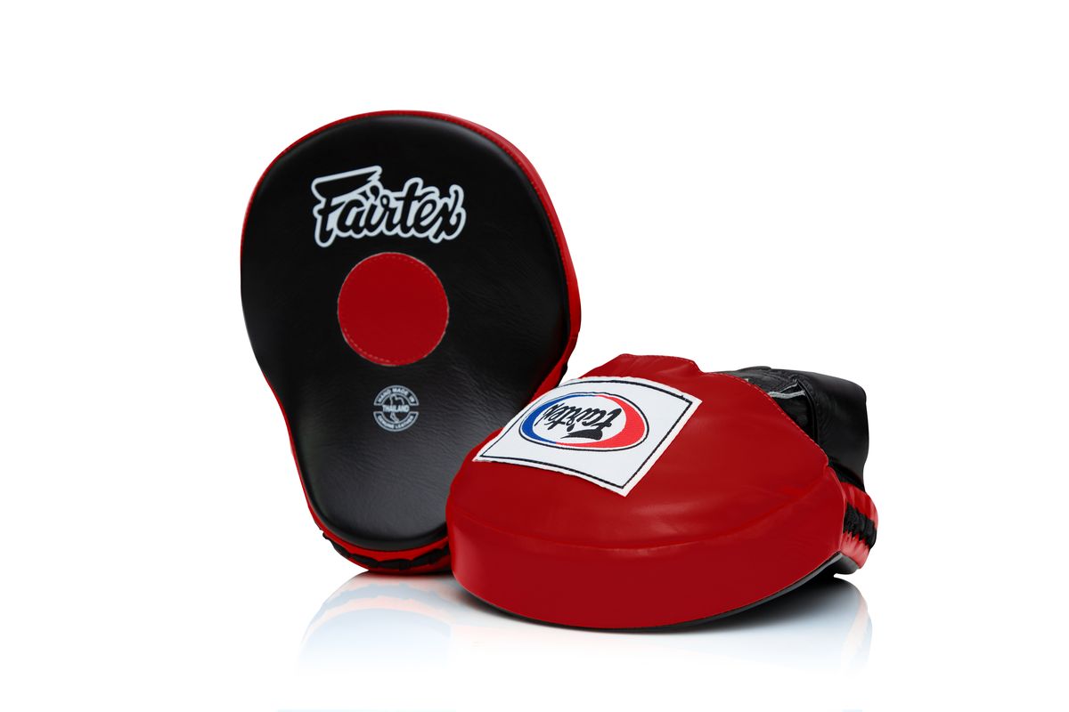 Fairtex キックミット 黒/赤 fairtexキックミット（スポーツ用品）のおすすめ人気商品一覧
