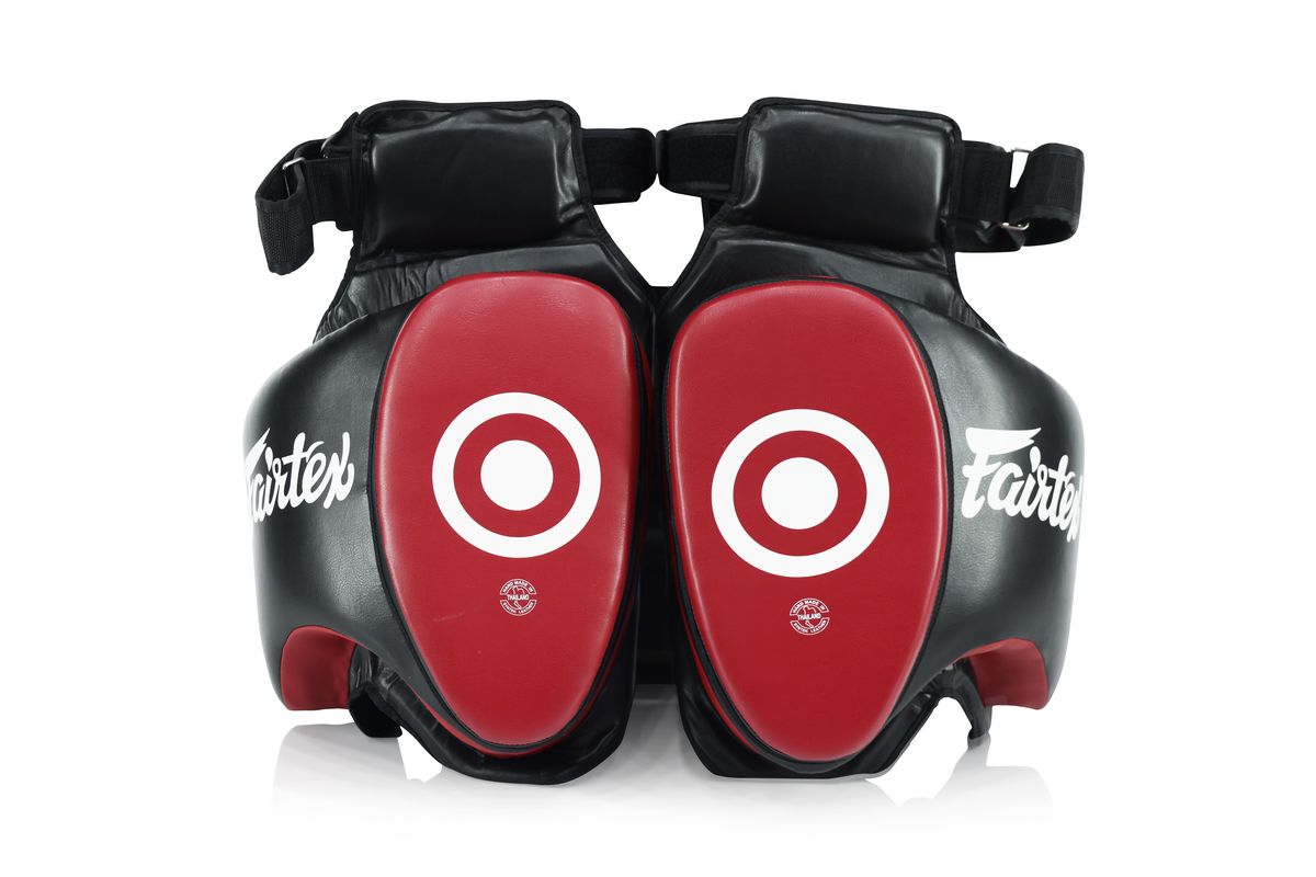 Fairtex 赤 ローキックパッド　右足のみ Fairtex フェアテックス ウルトラライト ローキック プロテクター TP5