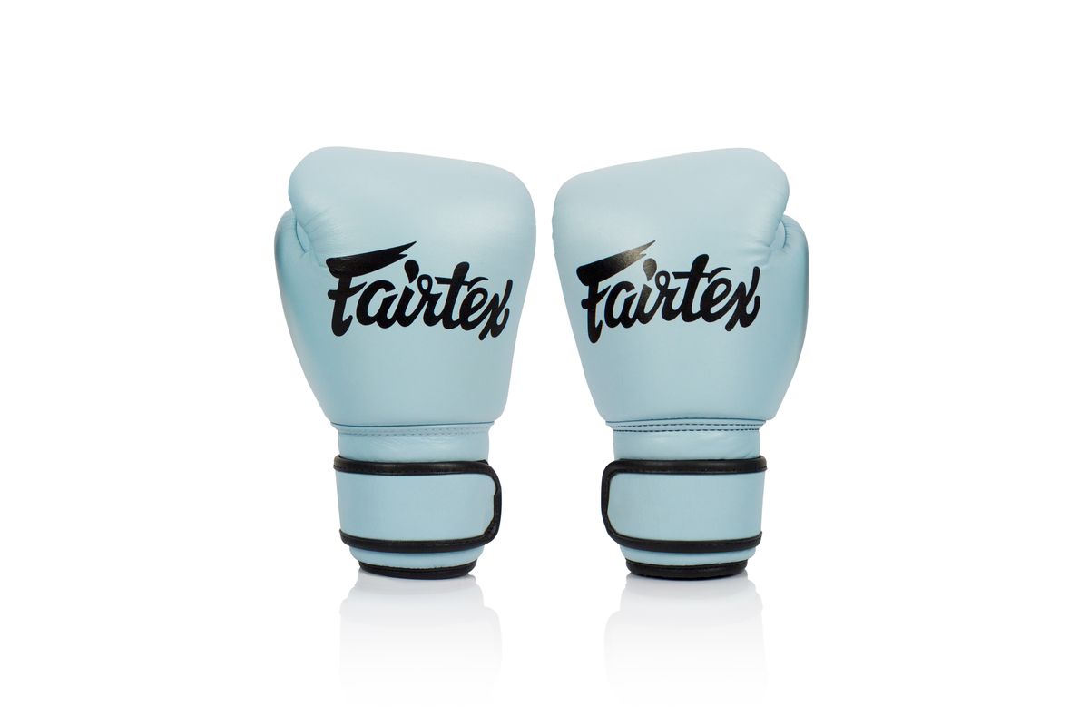 I*G様 Fairtex BGV20 ボクシンググローブ8oz Fairtex BGV20 Pastel Blue Boxing Gloves - Nak Muay Wholesale