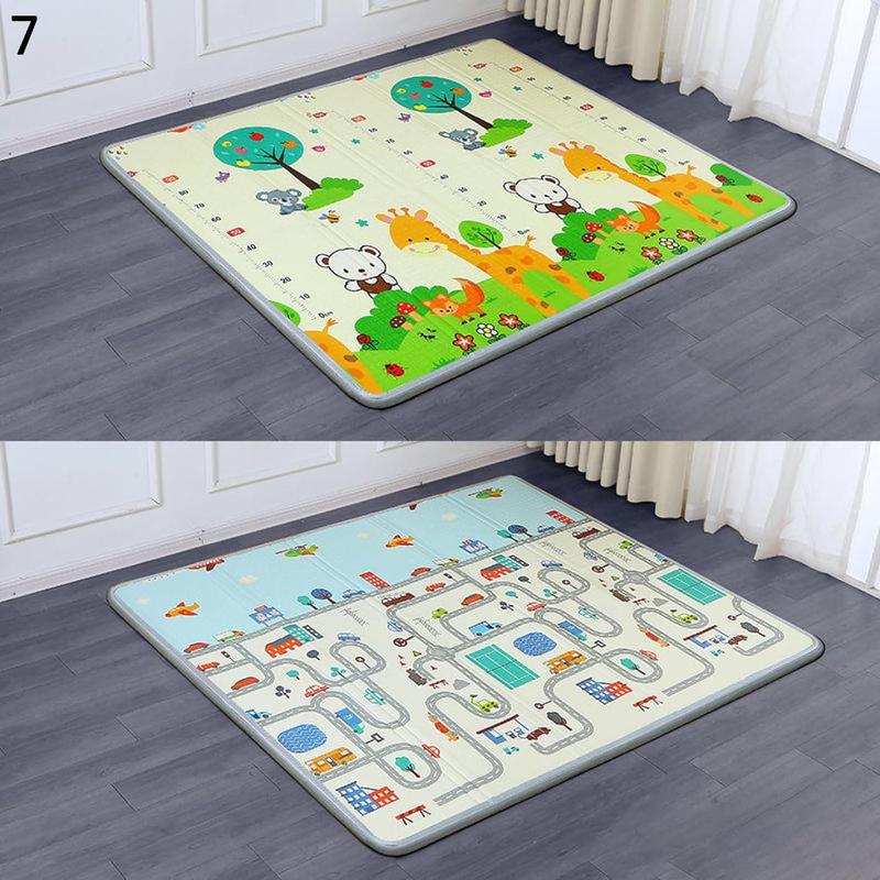 折り畳みカーペット プレイマット リバーシブル ベビーマット 1.6M*1.8M*1.5cm いしけり 身長測定 道路柄 アニマル 多機能の画像