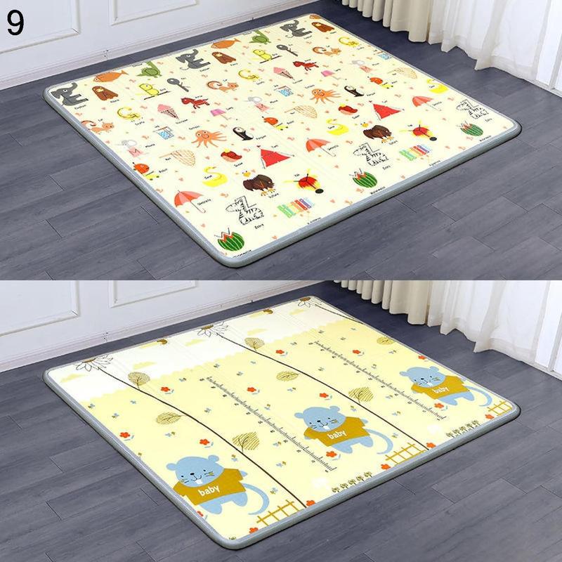 折り畳みカーペット プレイマット リバーシブル ベビーマット 1.6M*1.8M*1.5cm いしけり 身長測定 道路柄 アニマル 多機能の画像