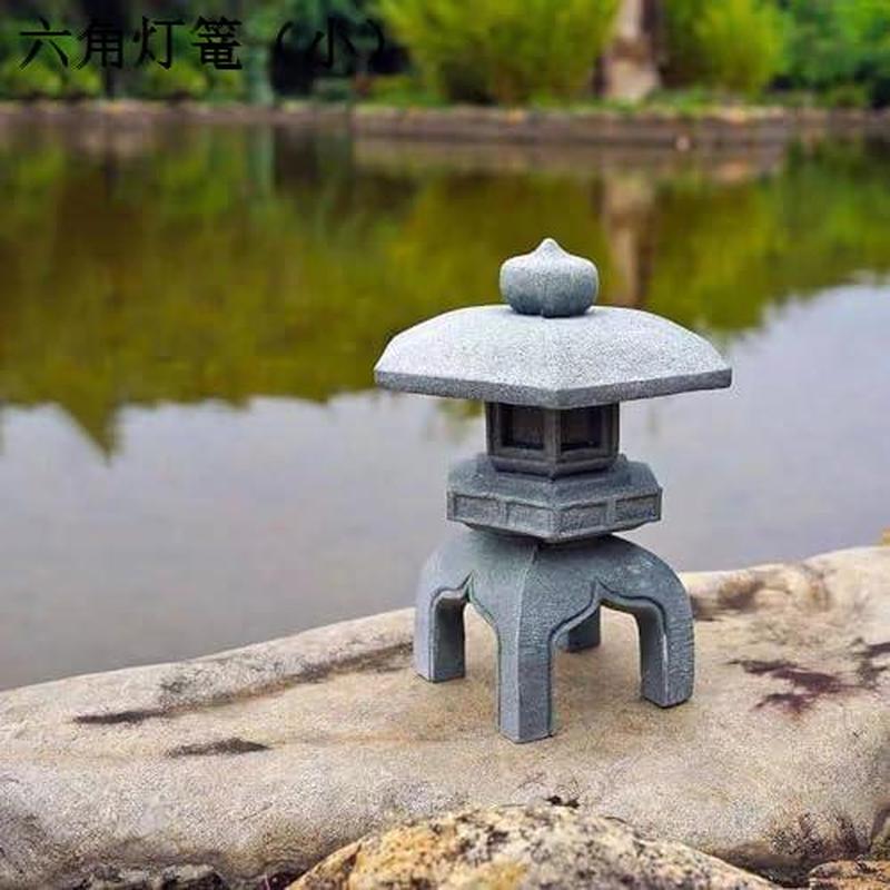 Amazon.co.jp: QIUEER 春日灯篭（かすがとうろう）岡崎型雪見灯篭 六角雪見灯籠 丸雪見 燈籠 トウロウ ガーデンオーナメント 置物  和風 インテリア 岬灯籠 (高方灯篭（大）) : ホーム＆キッチン