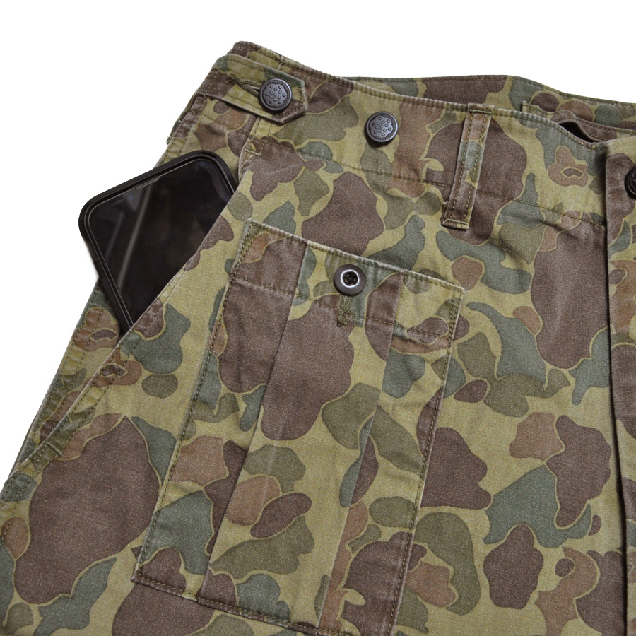 NIGEL CABOURN（ナイジェルケーボン） パンツ アーミーカーゴショーツ