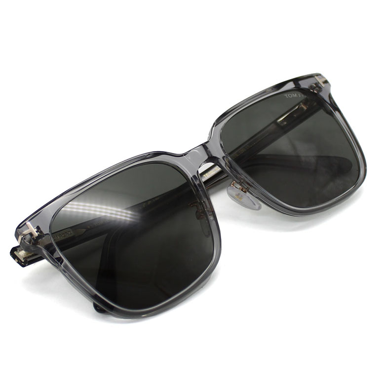 美品！TOMFORD トムフォード　サングラス TOM FORD（トムフォード） サングラス アジアンフィット メンズ
