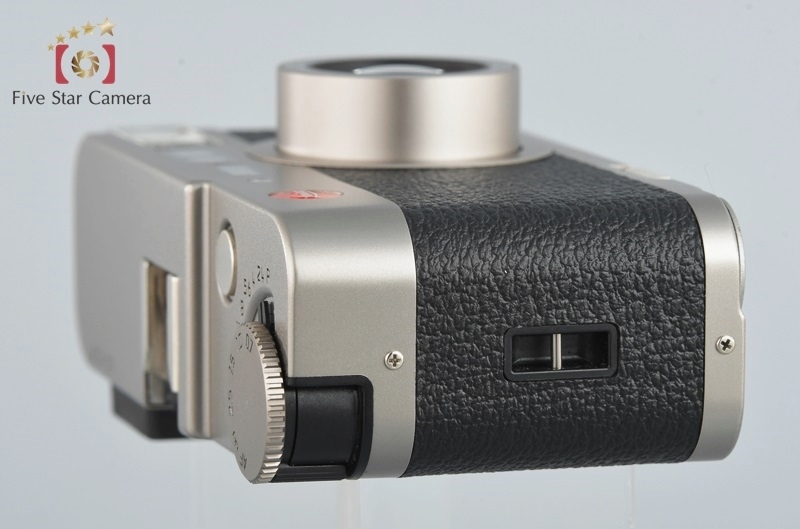 ライカ 【中古】Leica CM コンパクトフィルムカメラ : 中古 ライカ 【中古】Leica CM コンパクトフィルムカメラ : 中古
