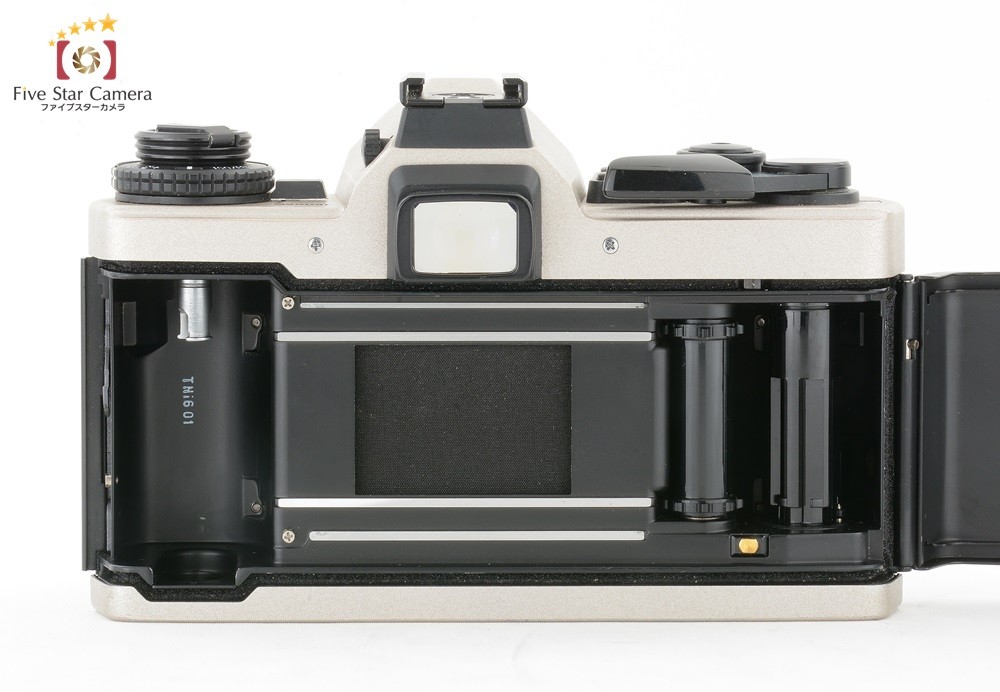 オリンパス 【中古】OLYMPUS OM-4Ti チタンカラー フィルム一眼レフ