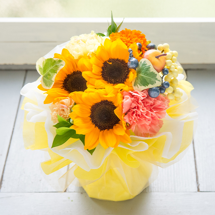 FlowerKitchen 花 誕生日 選べる季節のアレンジメント ひまわり