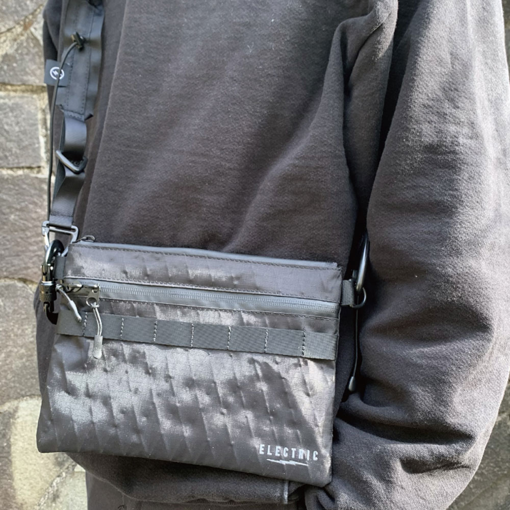ELECTRIC ショルダーバッグ サコッシュ 黒 ELECTRIC（エレクトリック） サコッシュ バッグ/EXTENDING HOLDER with