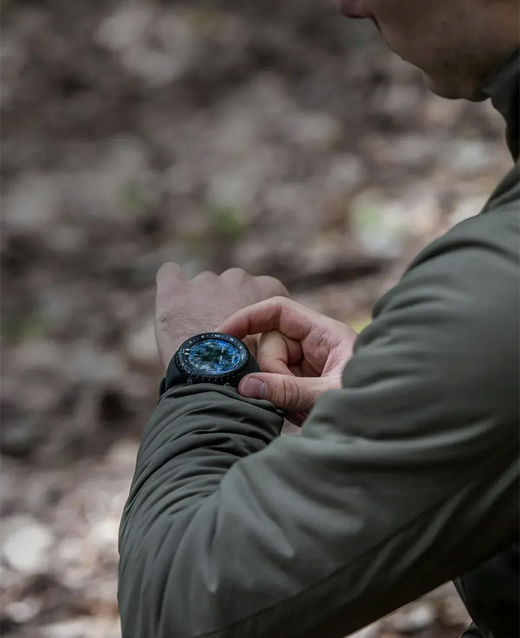SUUNTO（スント） アウトドアウォッチ SUUNTO CORE｜スント コア 