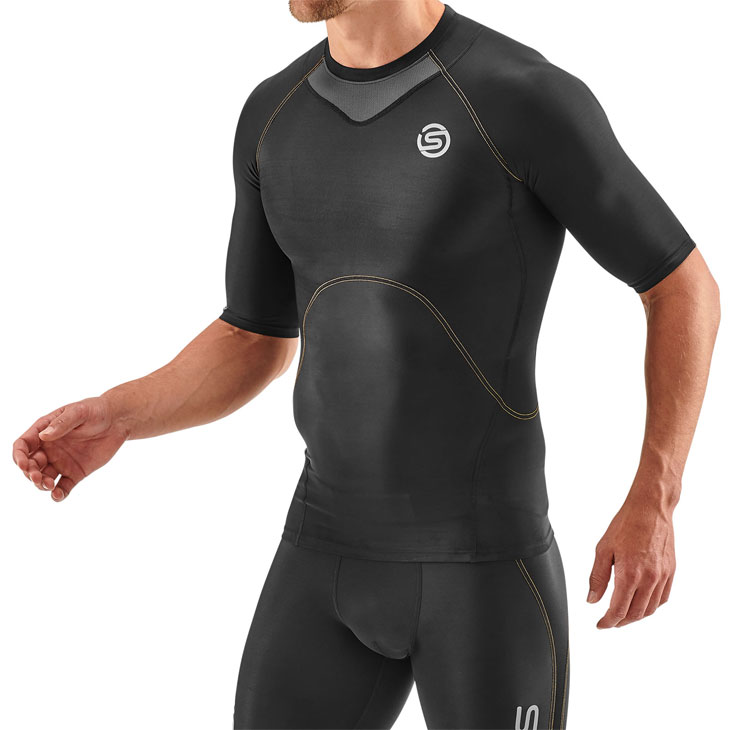 SKINS 新作 スキンズ SERIES-3 シリーズスリー MENS SHORT