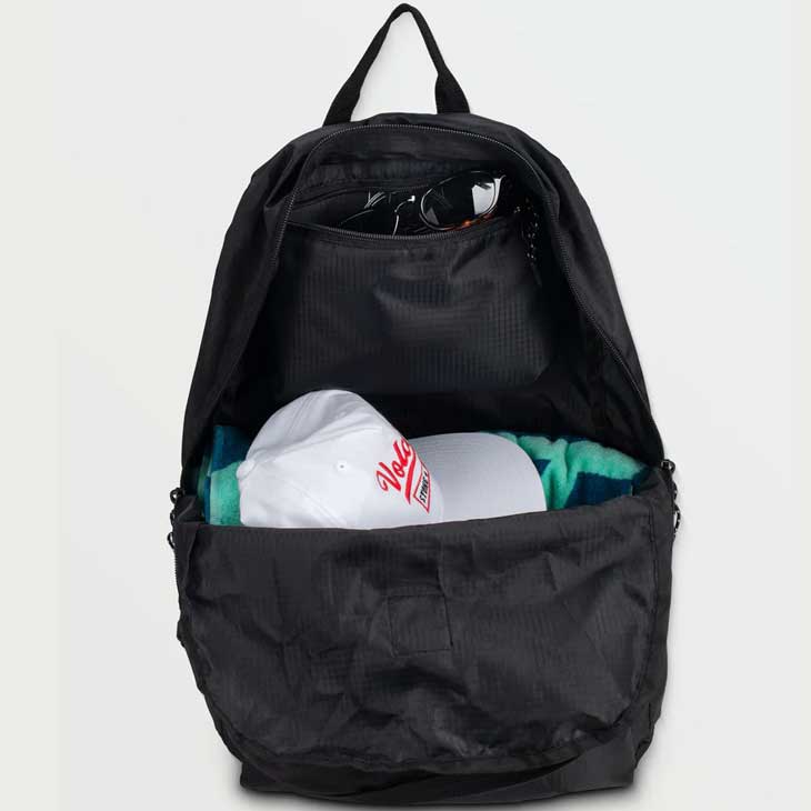 【希少】VOLCOM 4way キャリーバッグ トラベルバッグ リュック 希少】VOLCOM 4way キャリーバッグ トラベルバッグ リュック