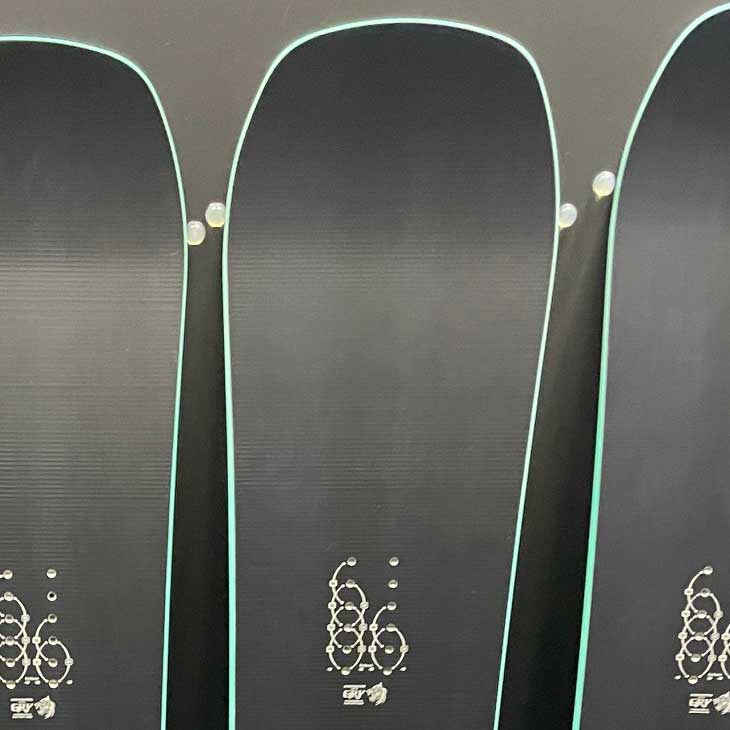 NIDECKER（ナイデッカー） 25-26 GRAY グレイ スノーボード カービング