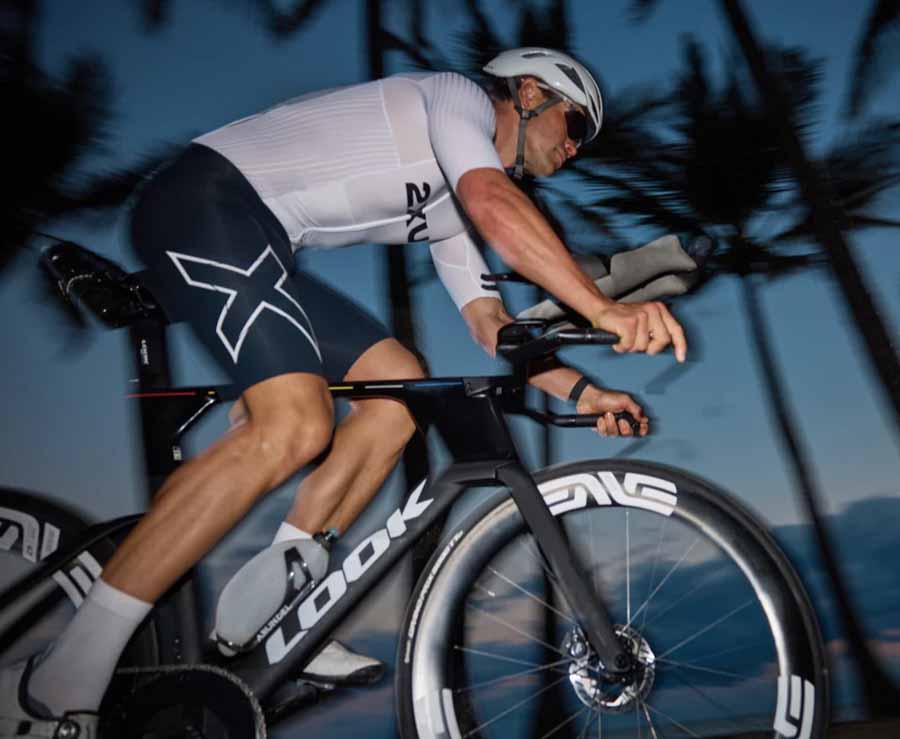 2xu（自転車用 トライアスロンウェア）｜サイクルウェア、ヘルメット