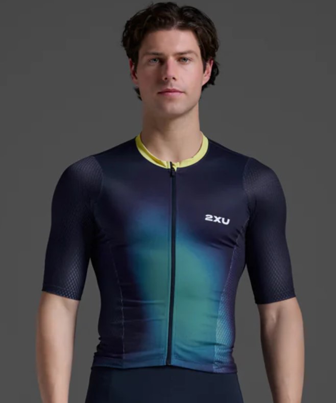 2XU 自転車用 トライアスロンウェア｜サイクルウェア、ヘルメット