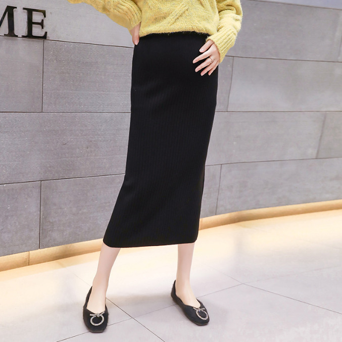 マタニティ 衣装　ニット2着、スカート、パンツの4点セット マタニティ 衣装 ニット2着、スカート、パンツの4点セット