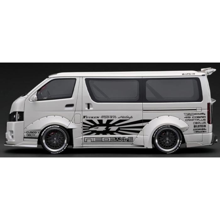 イグニッションモデル 1/18 T・S・D WORKS HIACE Pearl White
