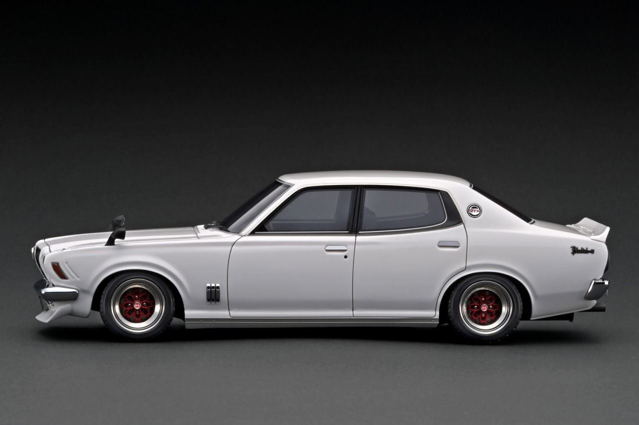 ミニカー IG3169 1/18 Nissan Bluebird U 2000GTX 1/18 Nissan Bluebird U 2000GTX (G610) White 1/18「L20型」エンジン